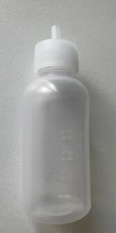 Henna knijpflesje plastiek 30 ml zonder naald