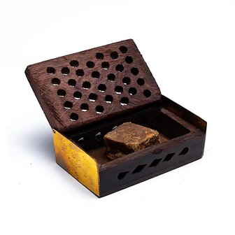 Wierookhars Nag Champa Amber in houten doosje