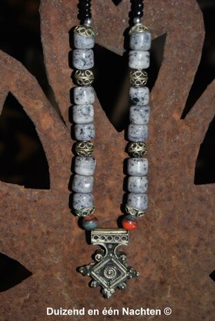 Ketting 'Azeeza'