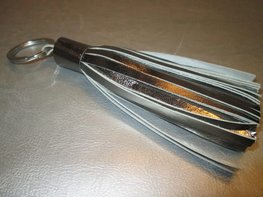 Sleutelhanger leder floche (zilver) Sleutelhanger leder floche (zilver)